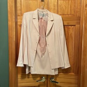 Vintage Tahari Women’s Suit
